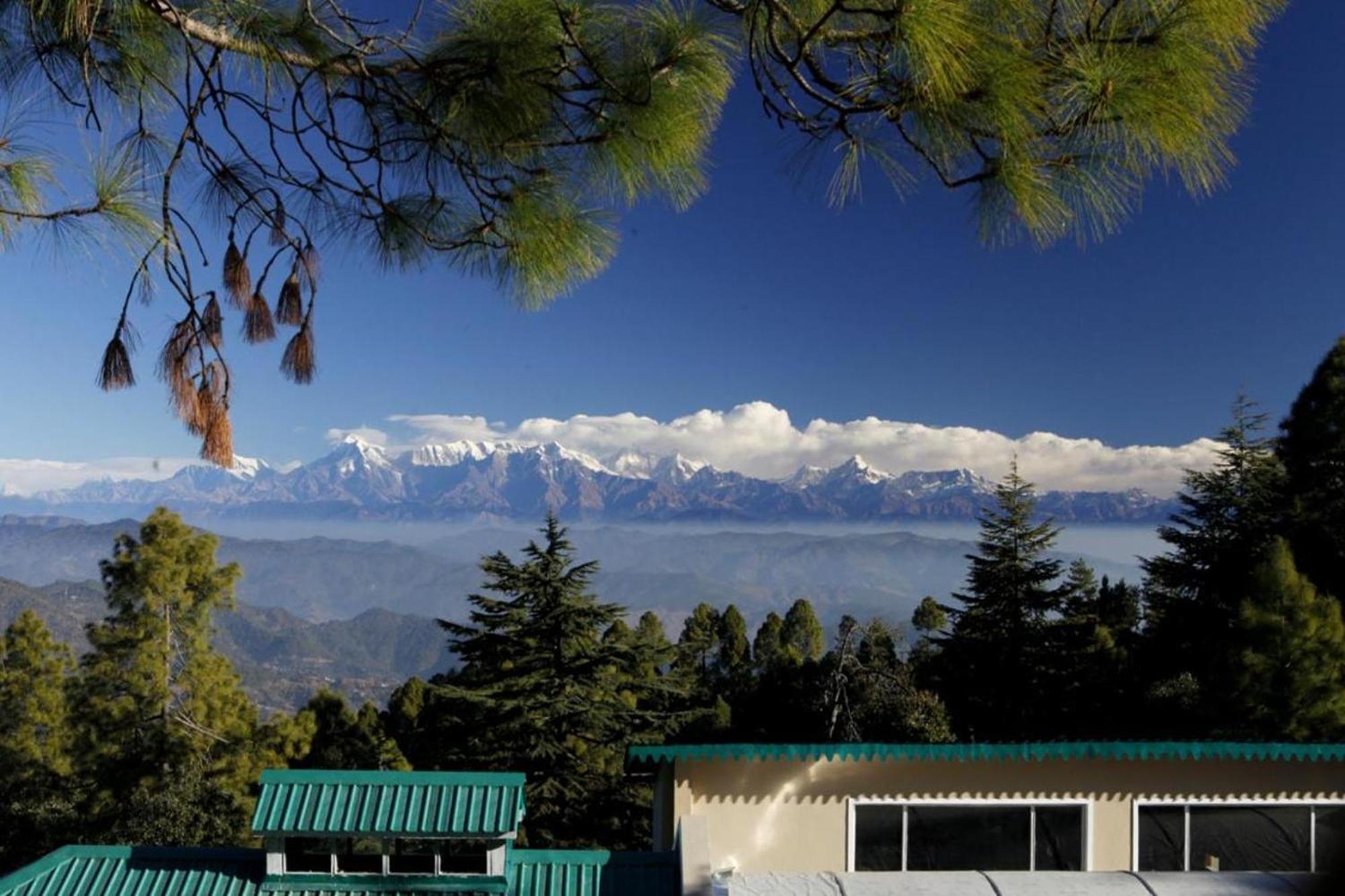 Blusalzz Escapade Anant Rasa Resort - Ranikhet Shitlakhet Bagian luar foto